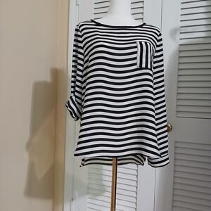 Ann Taylor LOFT medium petite adjustable sleeve black and white tunic easy care
